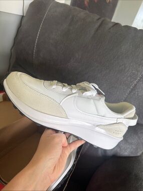 Nike Women's White Cream Athletic Sneakers